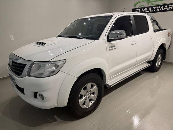 TOYOTA HILUX 3.0 SR 4X4 CD 16V TURBO INTERCOOLER DIESEL 4P AUTOMÁTICO